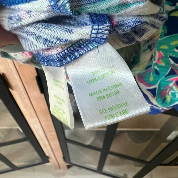 Lilly Pulitzer Blouse Toucan Play Val Strapless Top
Babydoll colorful sleeveless - Picture 5 of 7